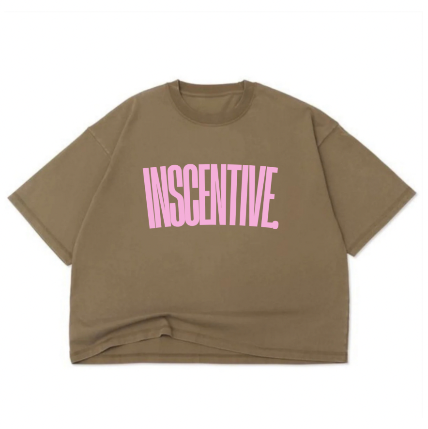 dusty rose on mocha jumbo print tee